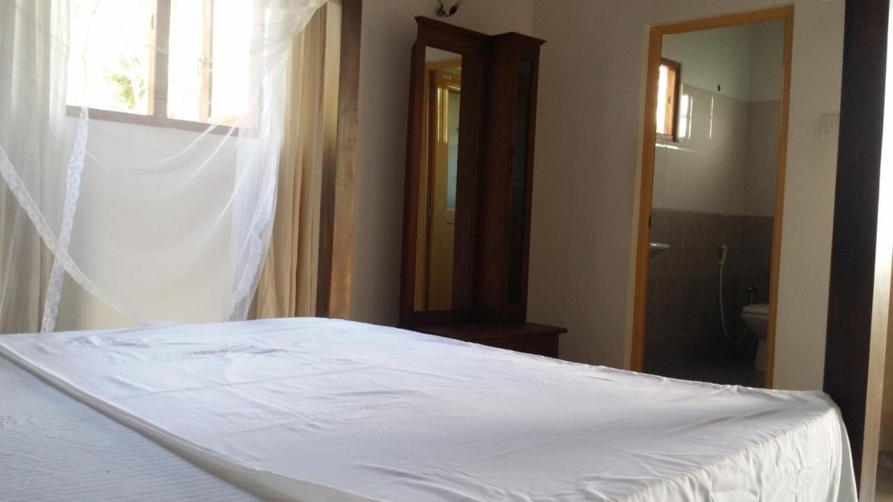 Ocean On House Guest House Unawatuna Exterior foto